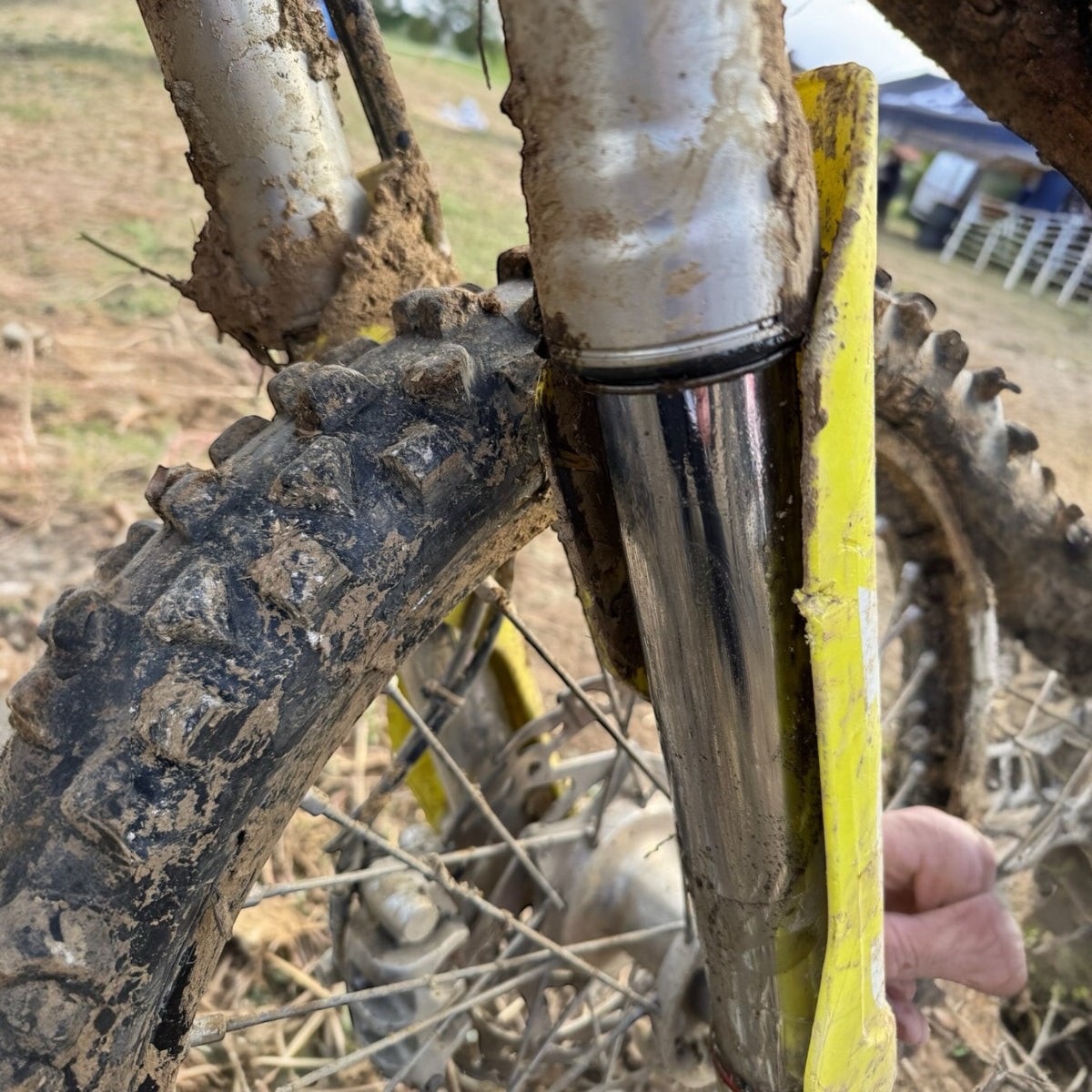 ForkSaver — Protezione forcelle per chi usa davvero la moto